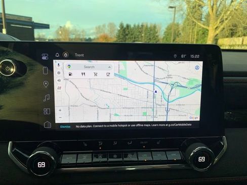 Used 2024 Chevrolet Colorado Z71 w/ Z71 Convenience Package 2 image 15