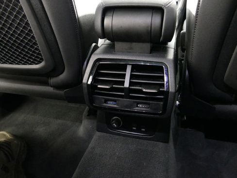 Used 2025 Audi Q3 2.0T Premium image 5