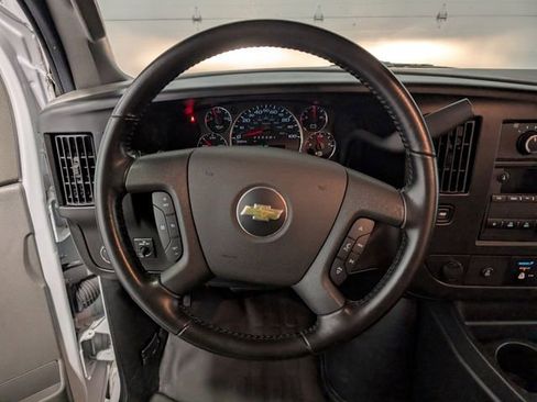 Used 2022 Chevrolet Express 3500 w/ Power Convenience Package image 11