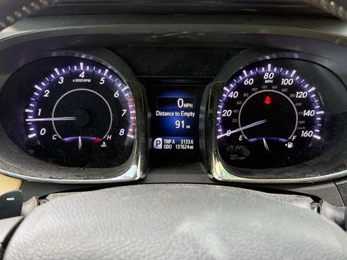 Used 2013 Toyota Avalon XLE Touring FWD image 15