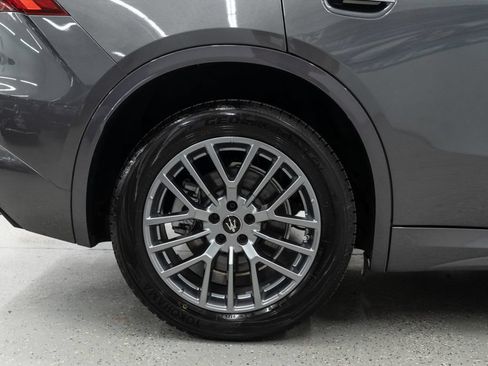 Used 2023 Maserati Grecale GT AWD/4WD image 34