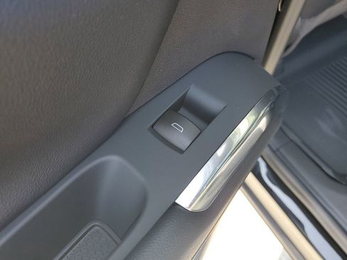 New 2026 Chevrolet Traverse LT FWD image 19