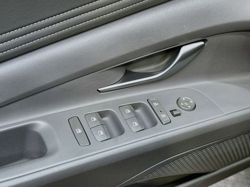 Used 2023 Hyundai Elantra SEL w/ Convenience Package FWD image 20