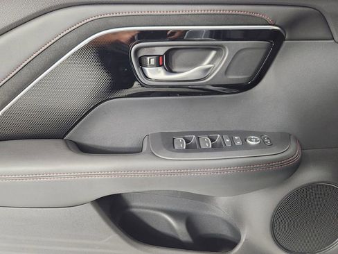 Used 2025 Acura ADX A-Spec image 23