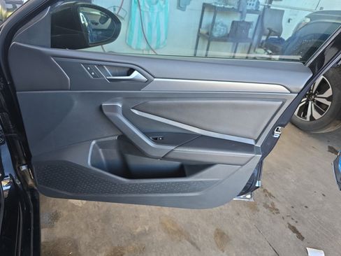 Certified 2023 Volkswagen Jetta SE image 16