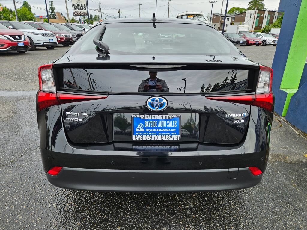 Used 2019 Toyota Prius XLE AWD/4WD image 4