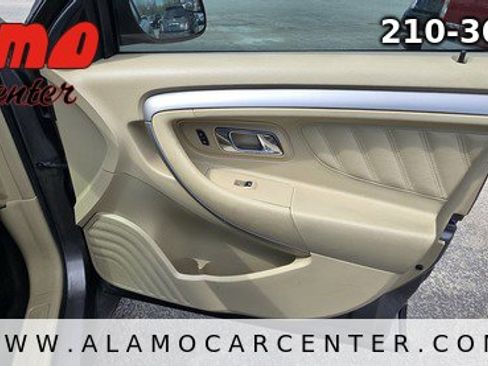 Used 2013 Ford Taurus SEL image 18