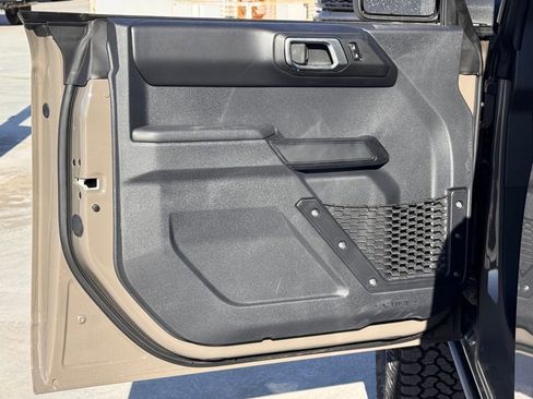 New 2026 Ford Bronco Badlands image 15