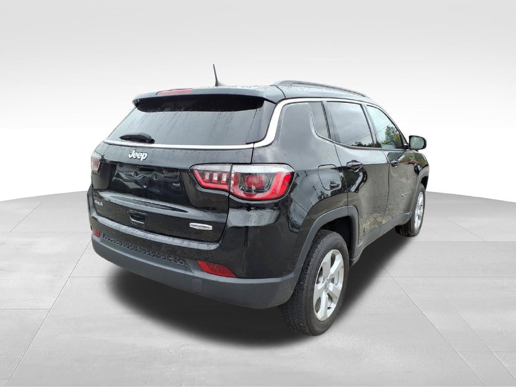 Used 2019 Jeep Compass Latitude w/ Popular Equipment Group AWD/4WD image 6