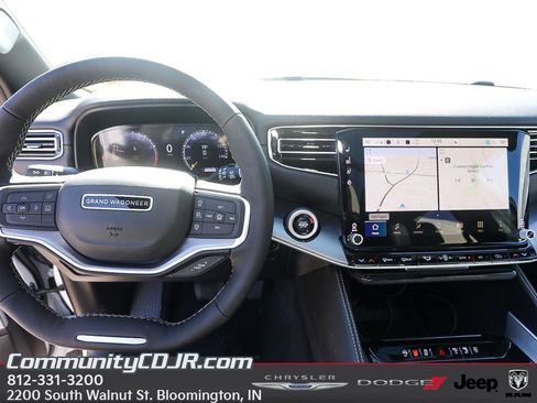 New 2026 Jeep Grand Wagoneer 4WD image 12