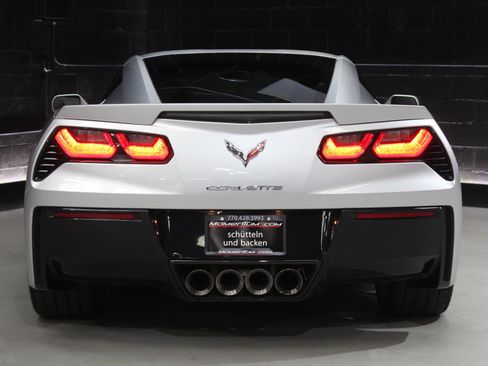 Used 2016 Chevrolet Corvette Stingray Coupe w/ 2LT Preferred Equipment Group RWD image 19