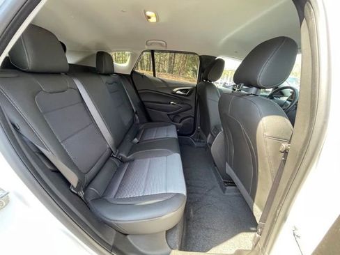 Used 2024 Chevrolet Trax LT w/ Driver Confidence Package image 24