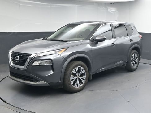 Certified 2023 Nissan Rogue SV FWD image 3