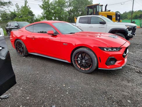 Used 2024 Ford Mustang GT RWD image 1