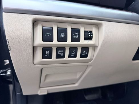 Used 2017 Subaru Outback 2.5i Limited image 13