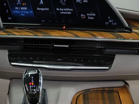 Used 2024 Cadillac Escalade Sport Platinum w/ LPO, ONYX Package image 79