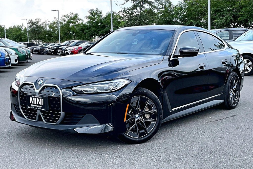 Used 2024 BMW i4 eDrive35 w/ Convenience Package RWD image 2