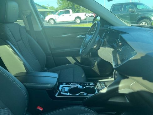 Used 2023 Buick Envision Preferred FWD image 10