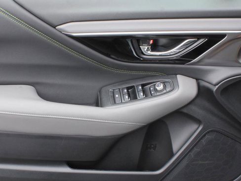 Used 2025 Subaru Outback Onyx Edition AWD/4WD image 16