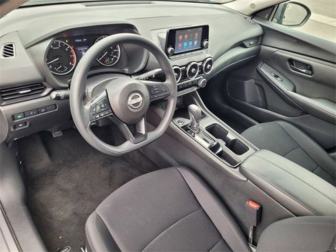 Used 2024 Nissan Sentra S image 7