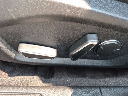 Used 2020 Ford Fusion SE FWD image 17