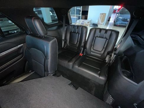 Used 2017 Ford Explorer Sport AWD/4WD image 25