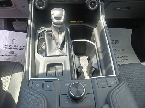 Used 2025 Toyota Grand Highlander AWD image 25