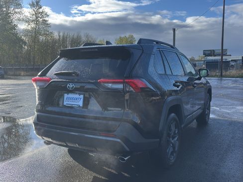 Used 2024 Toyota RAV4 Adventure image 25