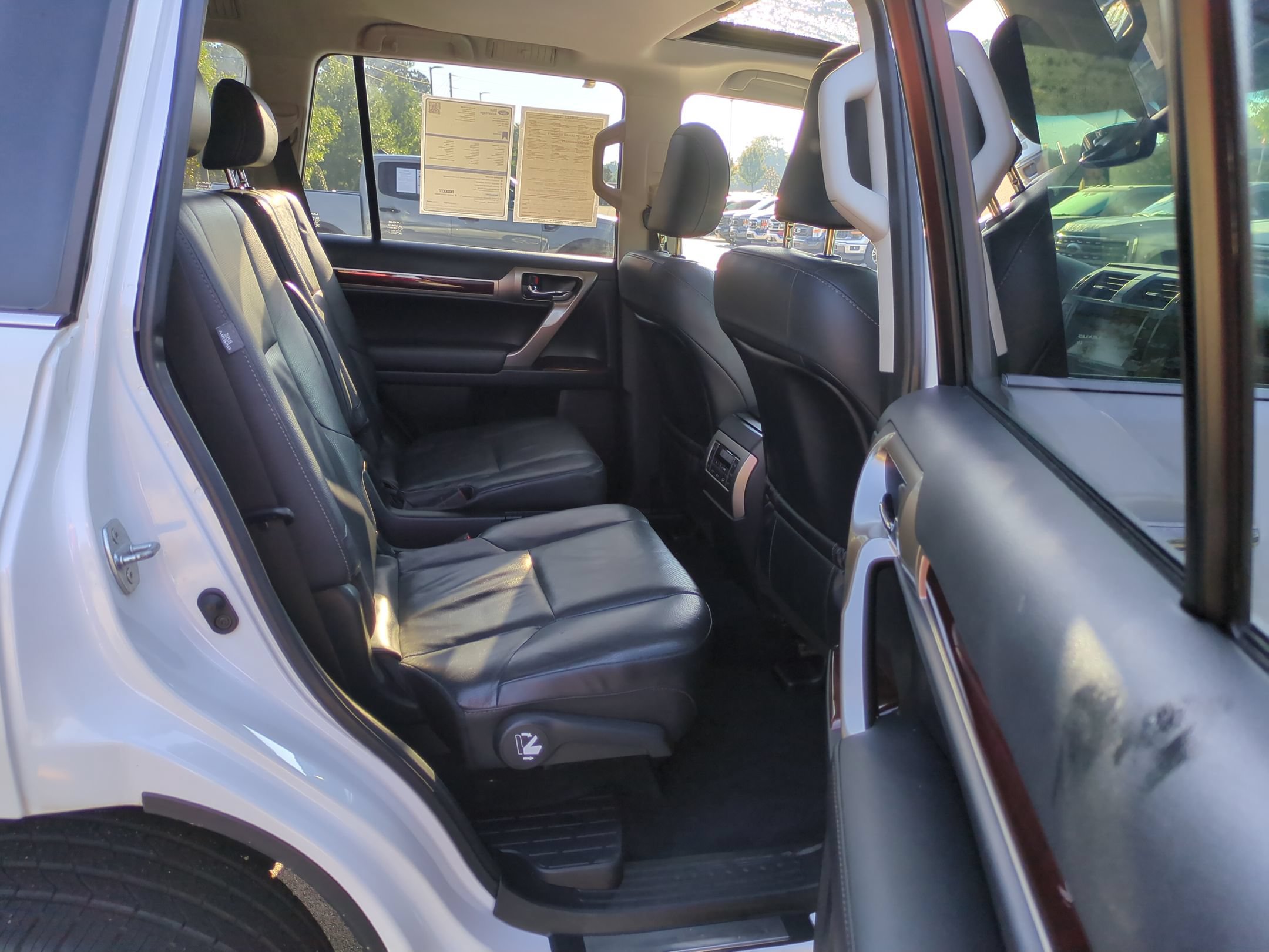 Used 2019 Lexus GX 460 Premium AWD/4WD image 37