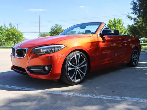 Used 2015 BMW 228i Convertible image 3