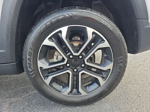Used 2022 Jeep Compass Limited AWD/4WD image 11