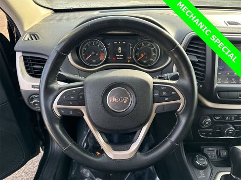 Used 2015 Jeep Cherokee Latitude image 22