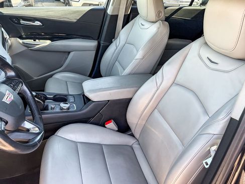 Used 2023 Cadillac XT4 Premium Luxury image 39