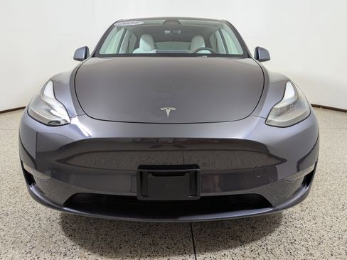 Used 2023 Tesla Model Y Performance image 2