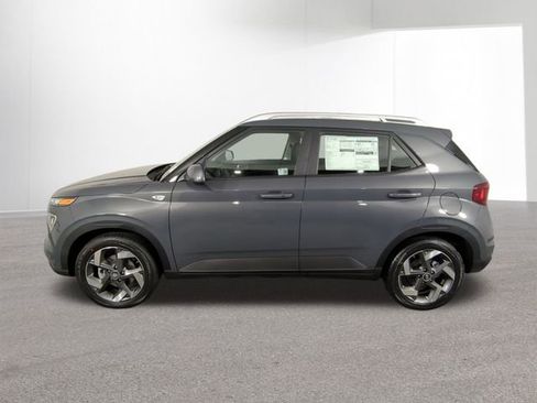 New 2026 Hyundai Venue SEL image 13