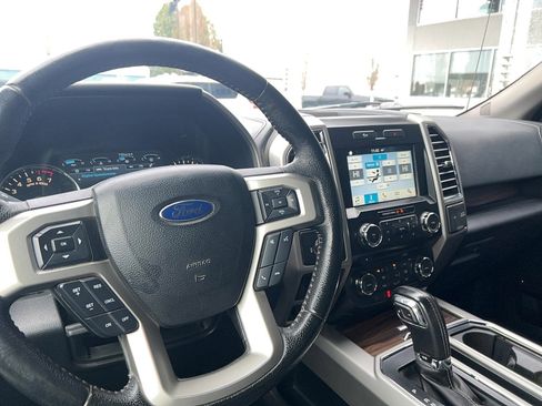 Used 2016 Ford F150 Lariat w/ Equipment Group 501A Mid image 16