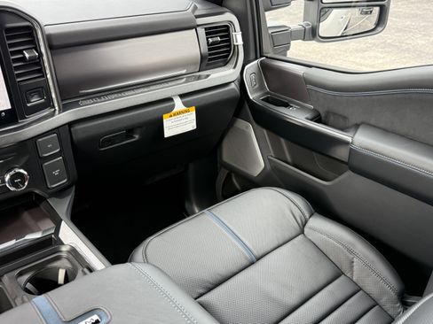 New 2026 Ford F250 Platinum AWD/4WD image 13