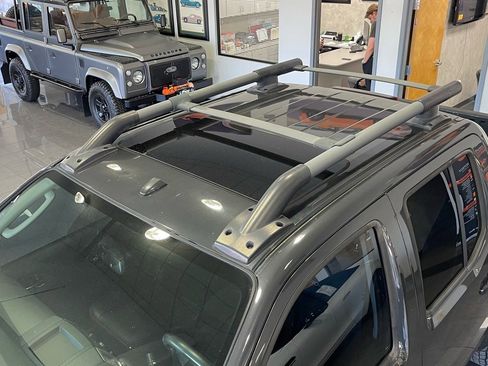 Used 2011 Nissan Frontier PRO-4X w/ Pro-4x Luxury Pkg image 24