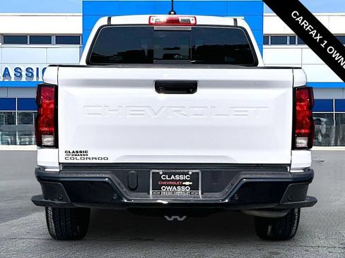 Used 2025 Chevrolet Colorado W/T w/ WT Convenience Package II RWD image 4