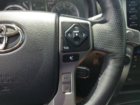 Used 2024 Toyota 4Runner Limited AWD/4WD image 22
