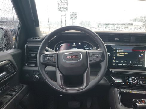 Used 2023 GMC Sierra 1500 AT4 image 16
