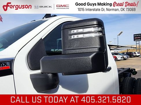 New 2026 GMC Sierra 3500 Pro AWD/4WD image 16