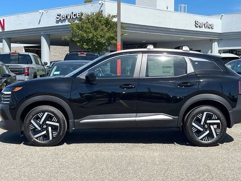 Certified 2026 Nissan Kicks SV w/ Charging Package FWD image 7