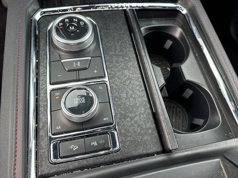 Used 2023 Ford Expedition Max Limited image 24