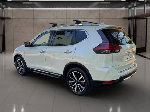 Used 2020 Nissan Rogue SL image 3