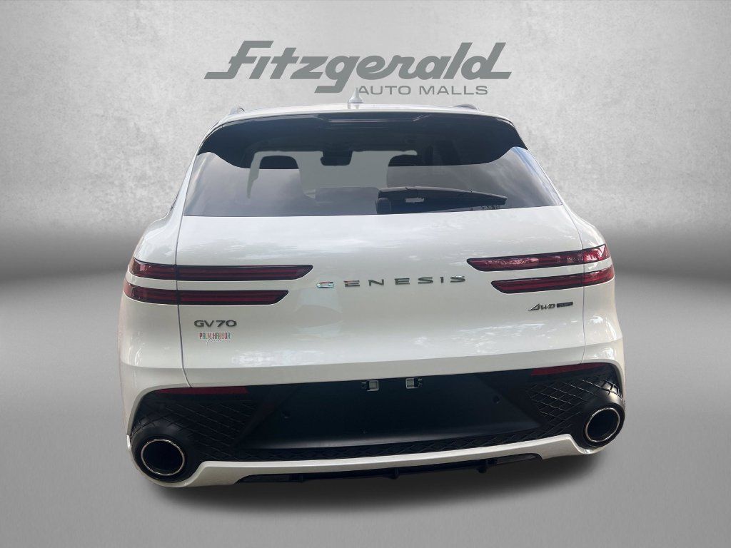 Used 2025 Genesis GV70 3.5T Sport w/ Sport Advanced Package AWD/4WD image 4