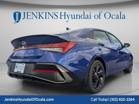 New 2026 Hyundai Elantra SEL Sport image 3