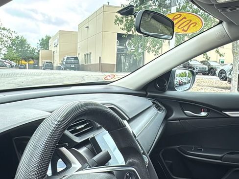 Used 2018 Honda Civic EX image 22
