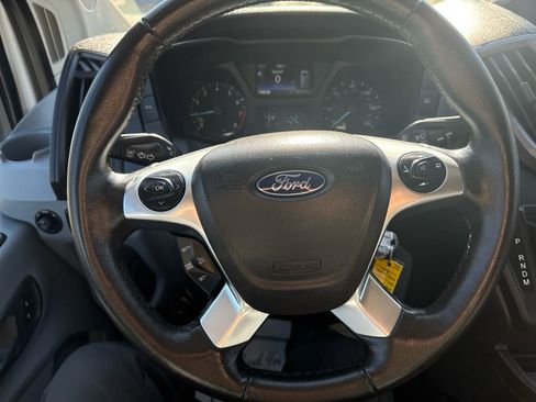 Used 2019 Ford Transit 150 XLT image 18