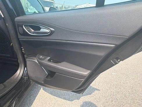 Used 2018 Alfa Romeo Giulia RWD image 11